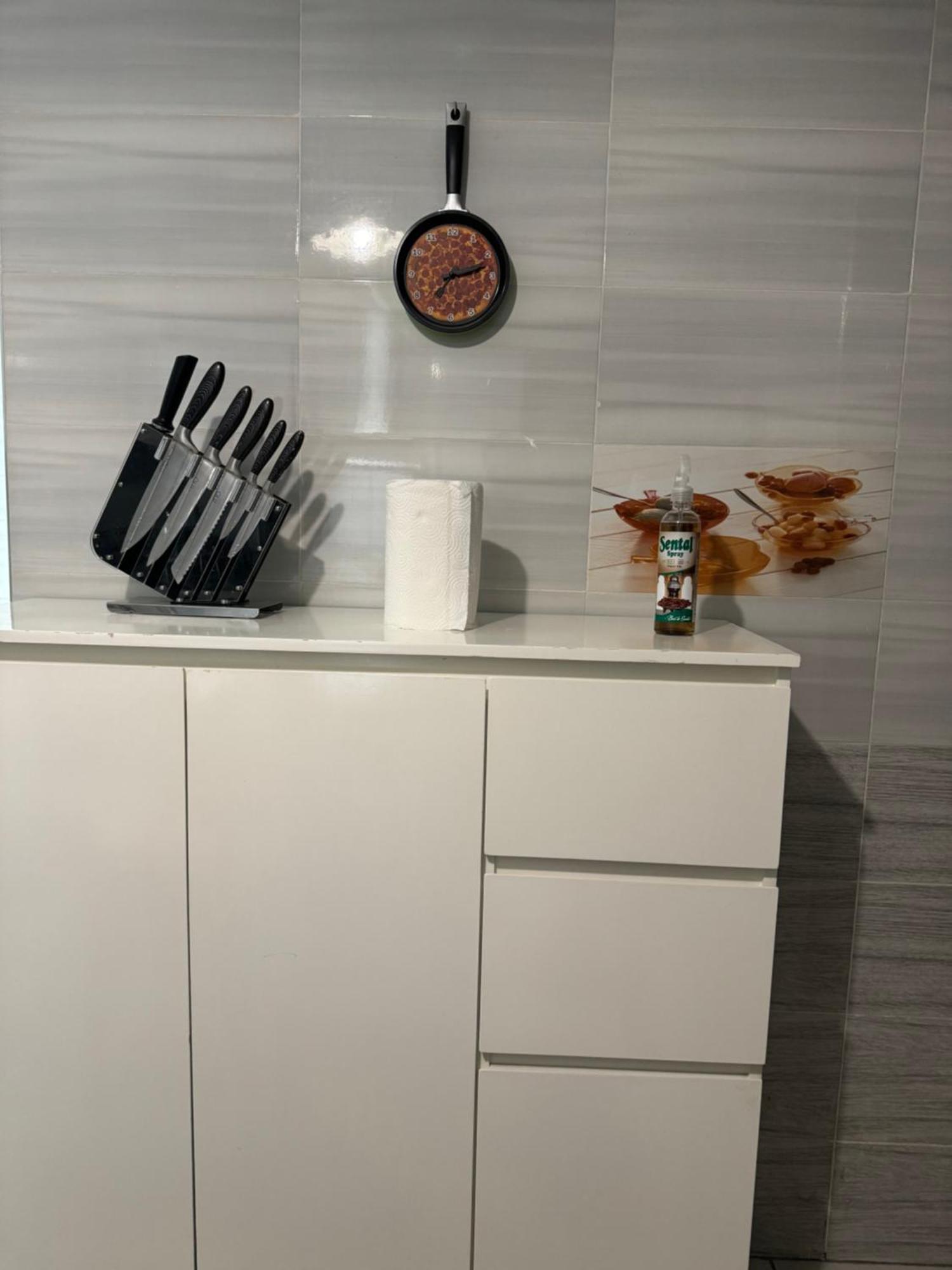 Apartment Entier Avec Parking Prive